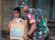 Peduli Penyandang Disabilitas, Dansatgas TMMD Ke-122 Beri Bantuan Sembako