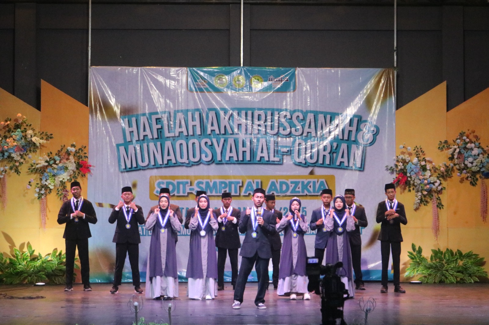 Al-Adzkia, SDIT dan SMPIT
