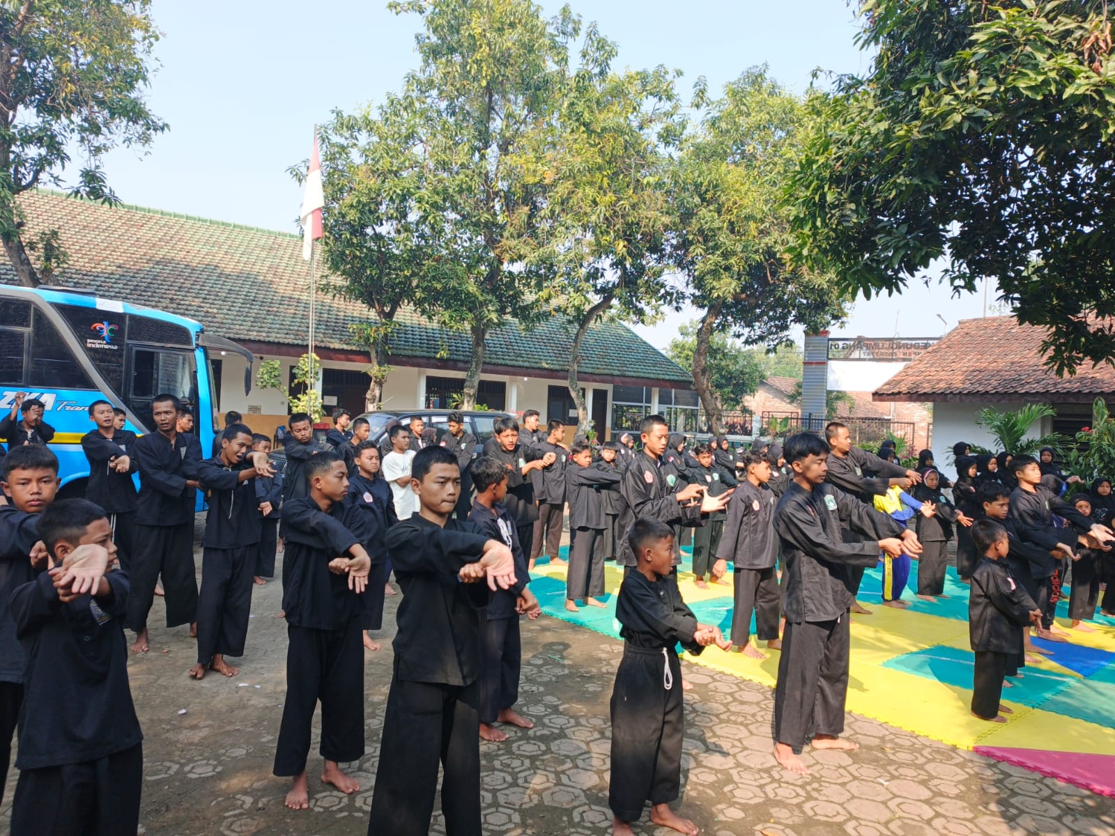 Latihan Gubungan Atlet PSHT dengan Atlet Pagar Nusa 2 IMG 20250727 WA0301