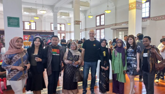 US. Consulate General Surabaya Rayakan 250 Tahun Amerika Dalam Pesta Rakyat Di De’Javasche Bank
