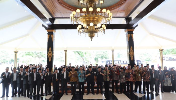 Jombang Resmi Memberangkatkan Kafilah MTQ ke Jember, Abah Warsubi Inginkan Hasil Terbaik Serta Membawa Pulang Gelar Juara Umum