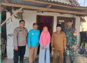 Pemerintah Kecamatan Mojoagung Bersama Forkopimcam Lakukan Penjangkauan Terhadap Keluarga Rentan di Desa Johowinong