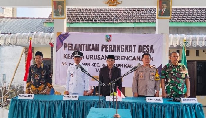 Penguatan Tata Kelola Desa: Kades Kesamben Lantik Perangkat Baru