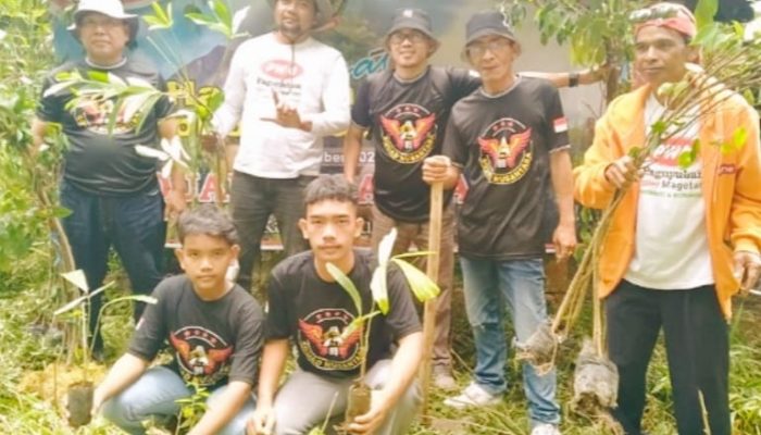 Relawan Tanam Ratusan Pohon di Genilangit tanpa Dukungan Pemkab Magetan