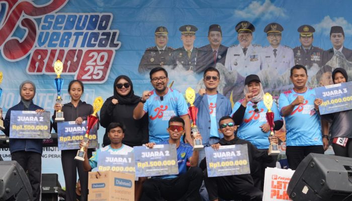 Pemkab Nganjuk Gelar Sedudo Vertikal Run, Peserta Nikmati Tantangan 3 Km Menuju Sedudo