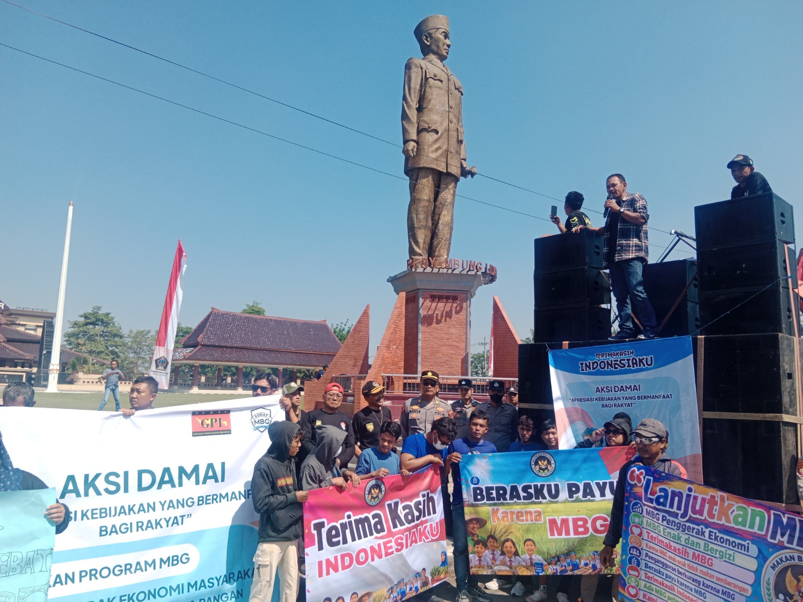 Ketua DPC BRNR Blitar Raya: Tegaskan Dukungan Terhadap Keberlanjutan Program MBG 1 WhatsApp Image 2026 06 18 at 13.27.58 1