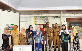 Terima Paket Bantuan Mesin Daur Ulang Plastik, Warga Kaliwungu Wujudkan Ekonomi Sirkular.