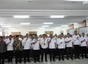 Tekankan Akurasi Data Dan Percepatan Sekolah Rakyat, Bupati Marhaen Adakan Rapat Koordinasi Pendamping Sosial