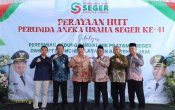 Hadirkan wajah baru Klinik Pratama Layanan Apotik 24 Jam bagi Warga Jombang dan Aneka Usaha Seger Perumda.