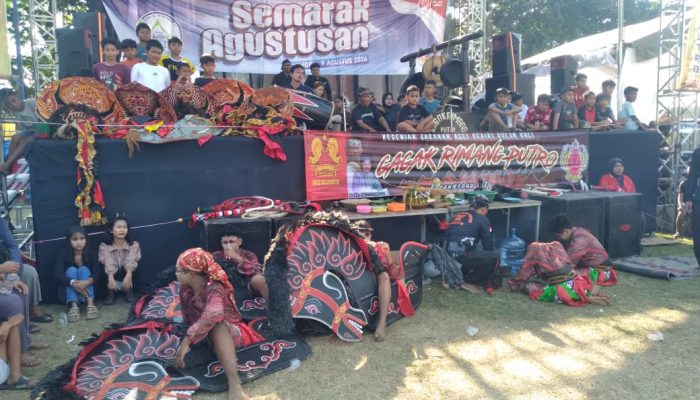 Semarak HUT ke 81 RI Di Lirboyo Dan Hadirnya Sekolah Rakyat ( SR ) Menjadi Simbol Kemajuan Warga.