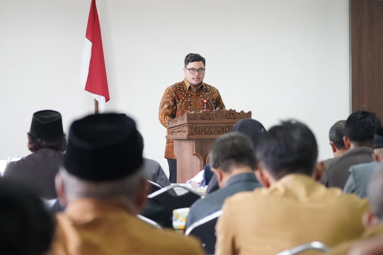 Bupati Kediri Mas Dhito Ajak Doa Bersama untuk Korban Bencana NTT dan Sumatra 1 WhatsApp Image 2026 08 18 at 19.10.39 1