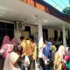 817 KPM Terima Bansos Bapang, Penyaluran di Desa Lirboyo Berjalan Aman dan Lancar