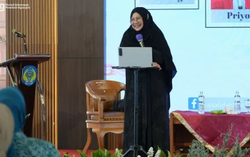 Dr. Aisyah Dahlan Bahas Parenting Modern dan Cara Kerja Otak Anak di Nganjuk