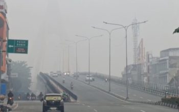 Kualitas Udara Pekanbaru Sangat Tidak Sehat, PM2.5 Capai 215,5 µg/m³ akibat Kabut Asap