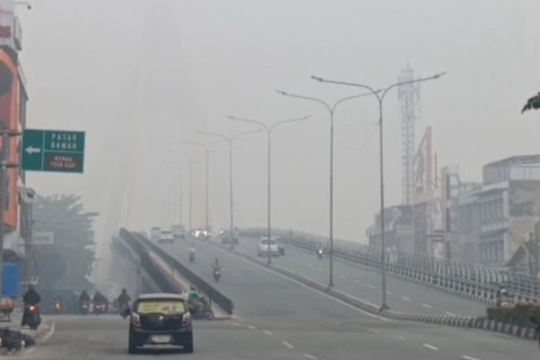 Kualitas Udara Pekanbaru Sangat Tidak Sehat, PM2.5 Capai 215,5 µg/m³ akibat Kabut Asap 1 asaap tdk sehat
